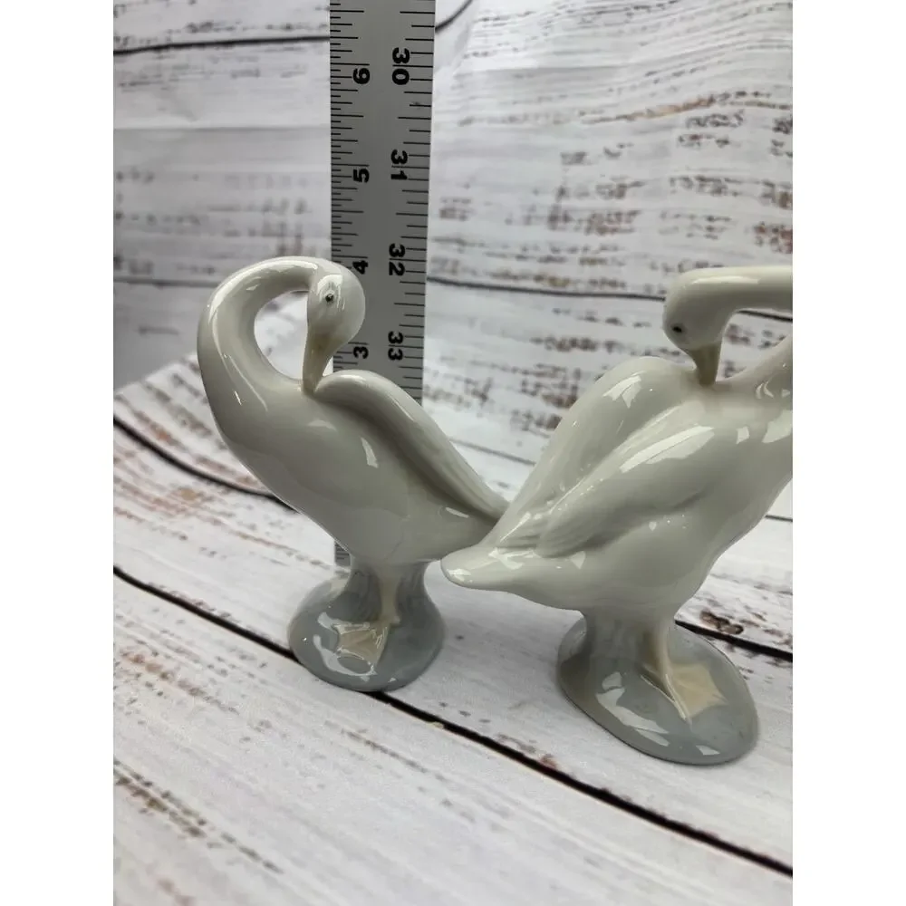 Vtg Lladro (2) Little Duck #4553 (Preening White Goose) Porcelain Figurine